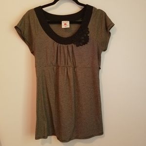 Two Hearts Maternity Top - Size Small